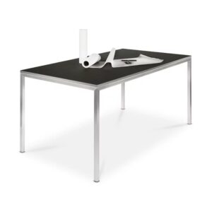 Der Fusio Bürotisch ist polyvalent einsetzbar. Je nach Bedürfnisse wird der Tisch individuell gestaltet und hergestellt. So ist dem Einsatzgebiet des Fusios Tisches keine Grenzen gesetzt.